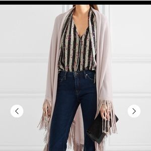 ISO BABJADES
Fringed cashmere wrap